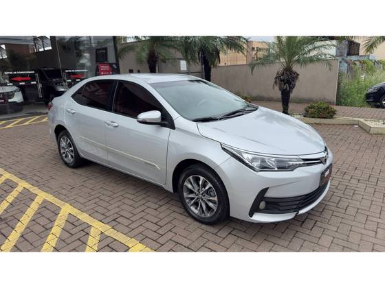 TOYOTA COROLLA 1.8 GLI 16V FLEX 4P AUTOMÁTICO